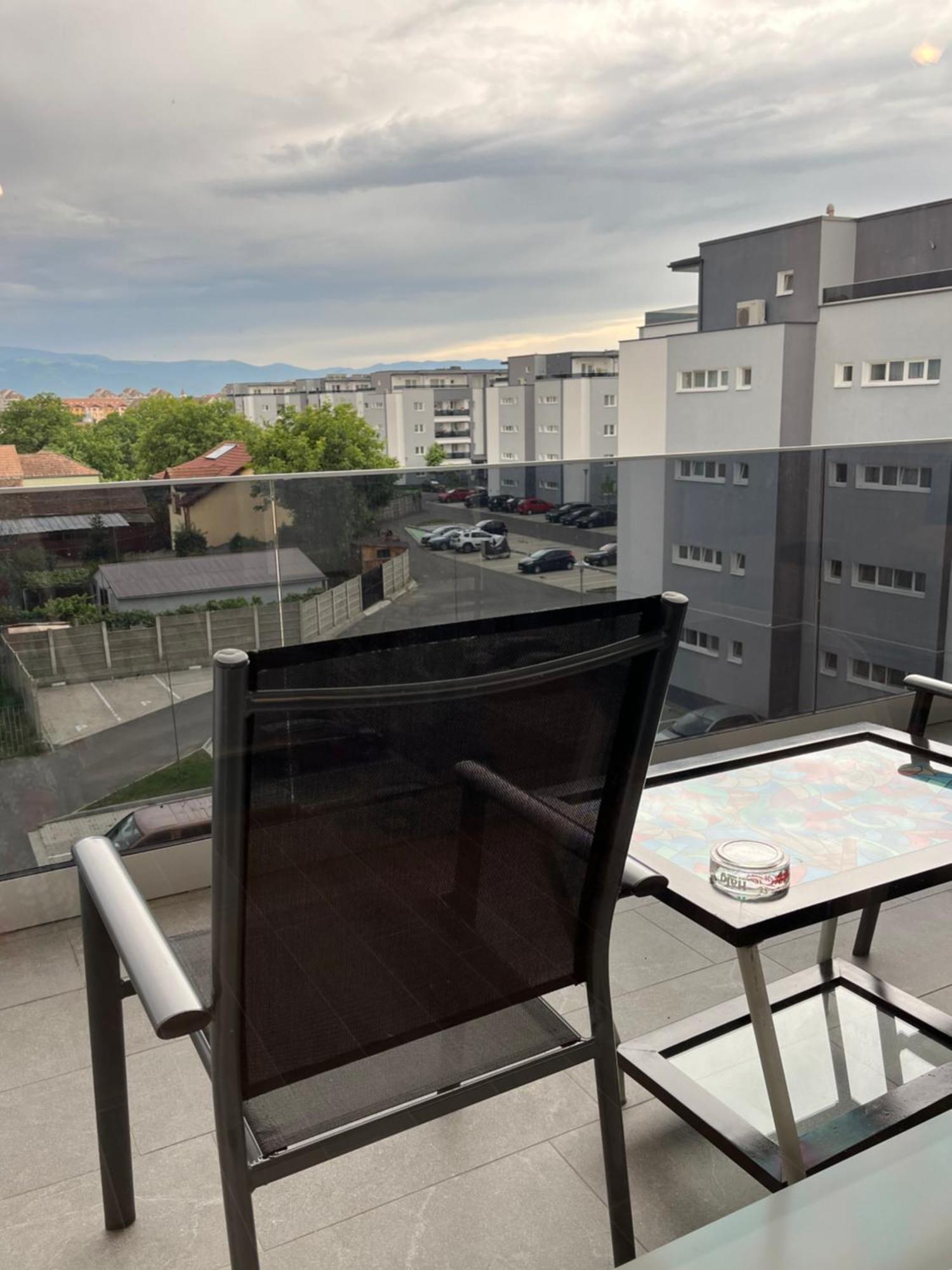 Azzurro Apartment Sibiu Exterior photo